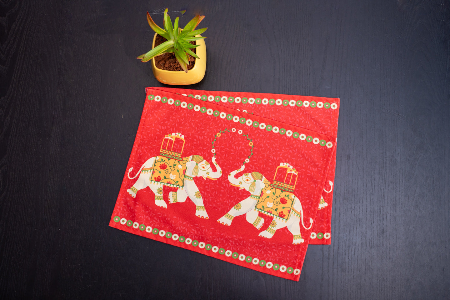 Royal Tuskers Table Runner & Six Mats Set