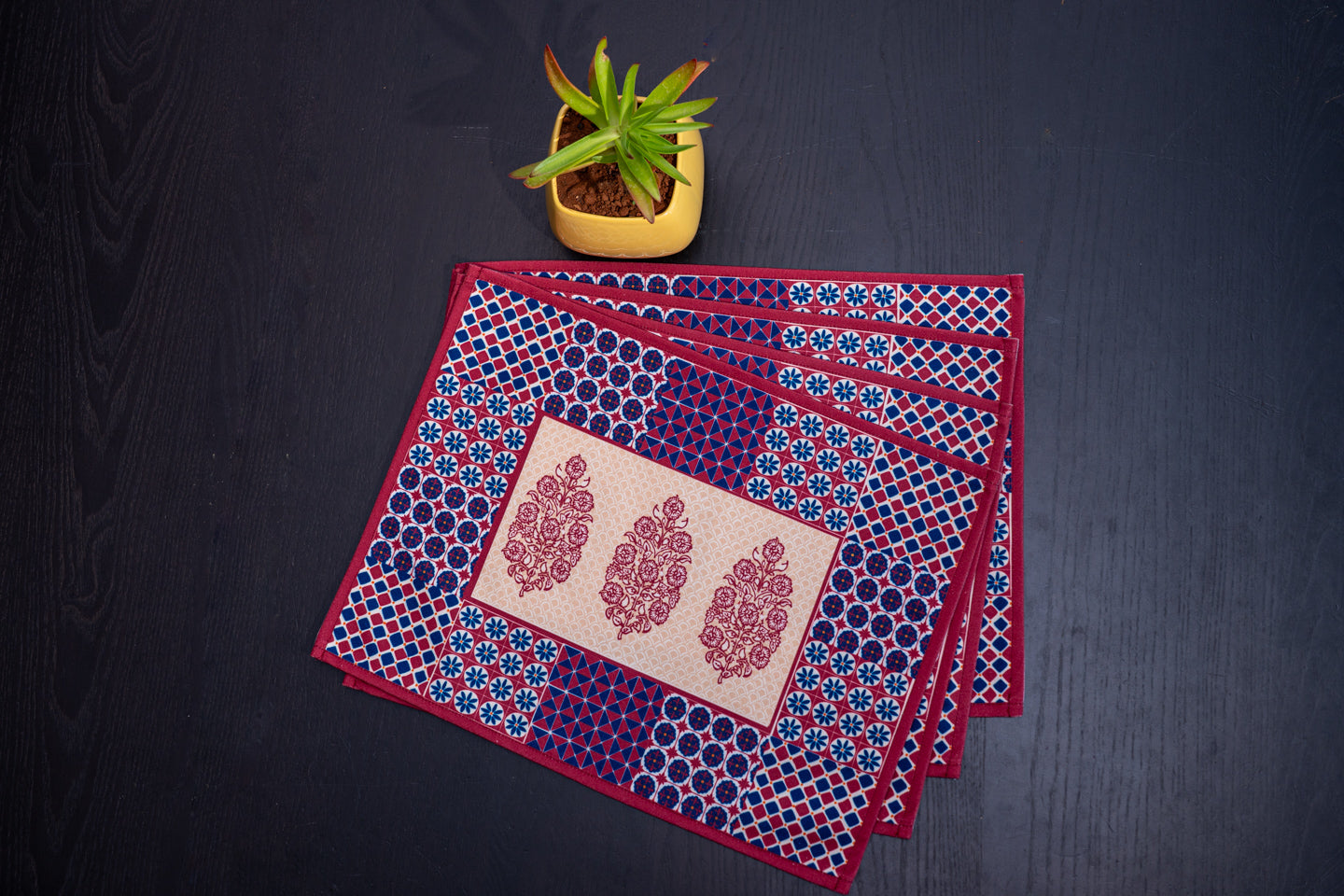 Maroon Jaipuri Table Runner & Six Mats Set