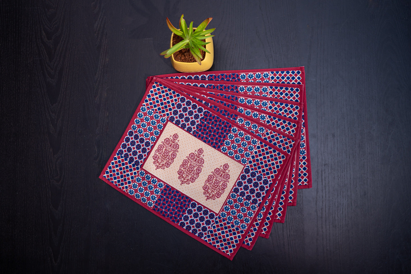Maroon Jaipuri Table Runner & Six Mats Set
