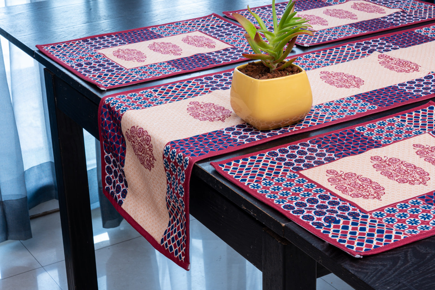Maroon Jaipuri Table Runner & Six Mats Set