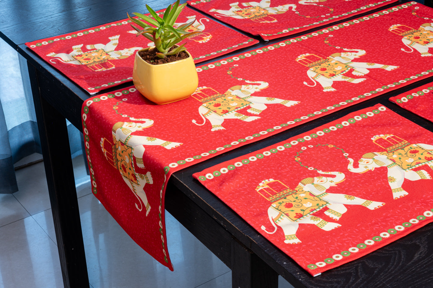 Royal Tuskers Table Runner & Six Mats Set