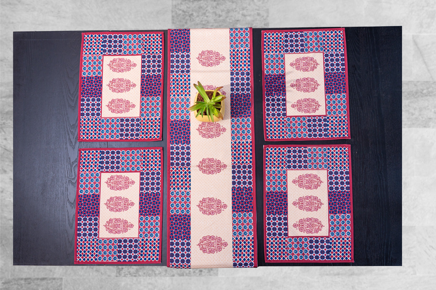 Maroon Jaipuri Table Runner & Six Mats Set