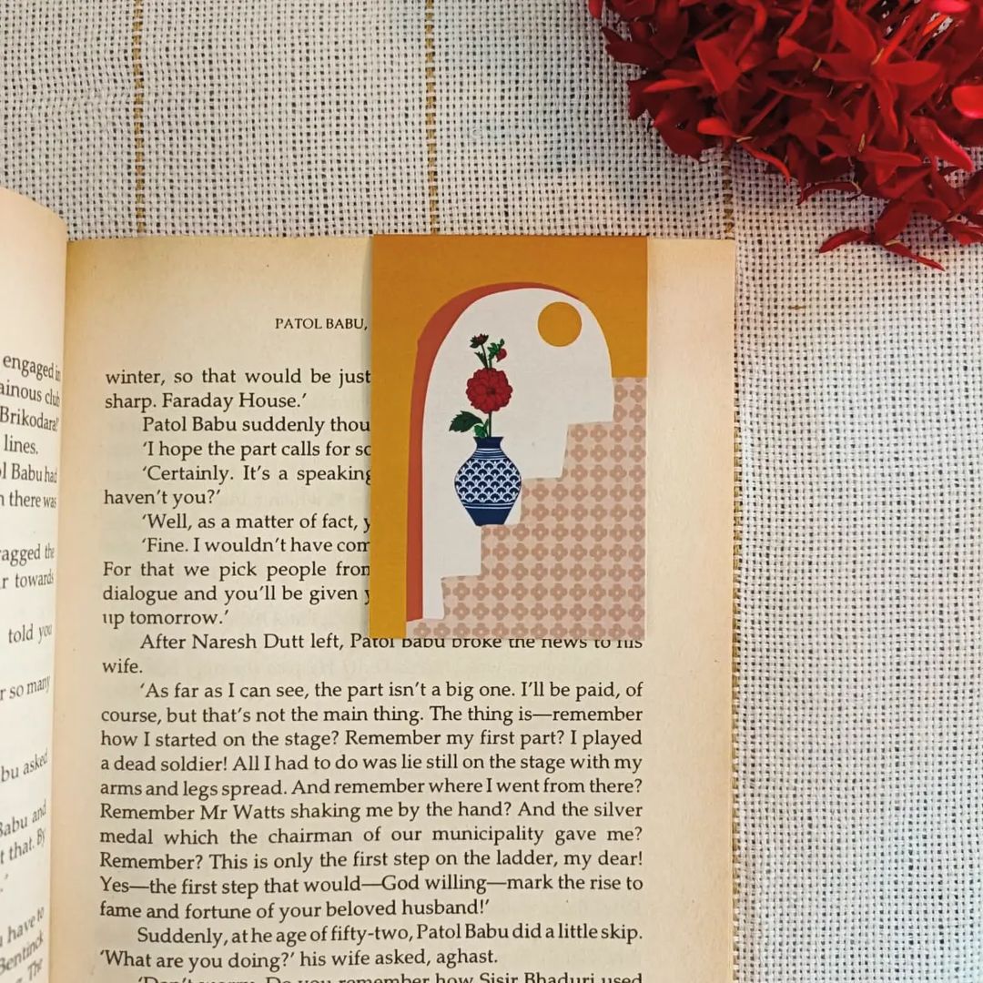 Printed Desert Oasis Themed Magnetic Bookmarks | Set Of 2