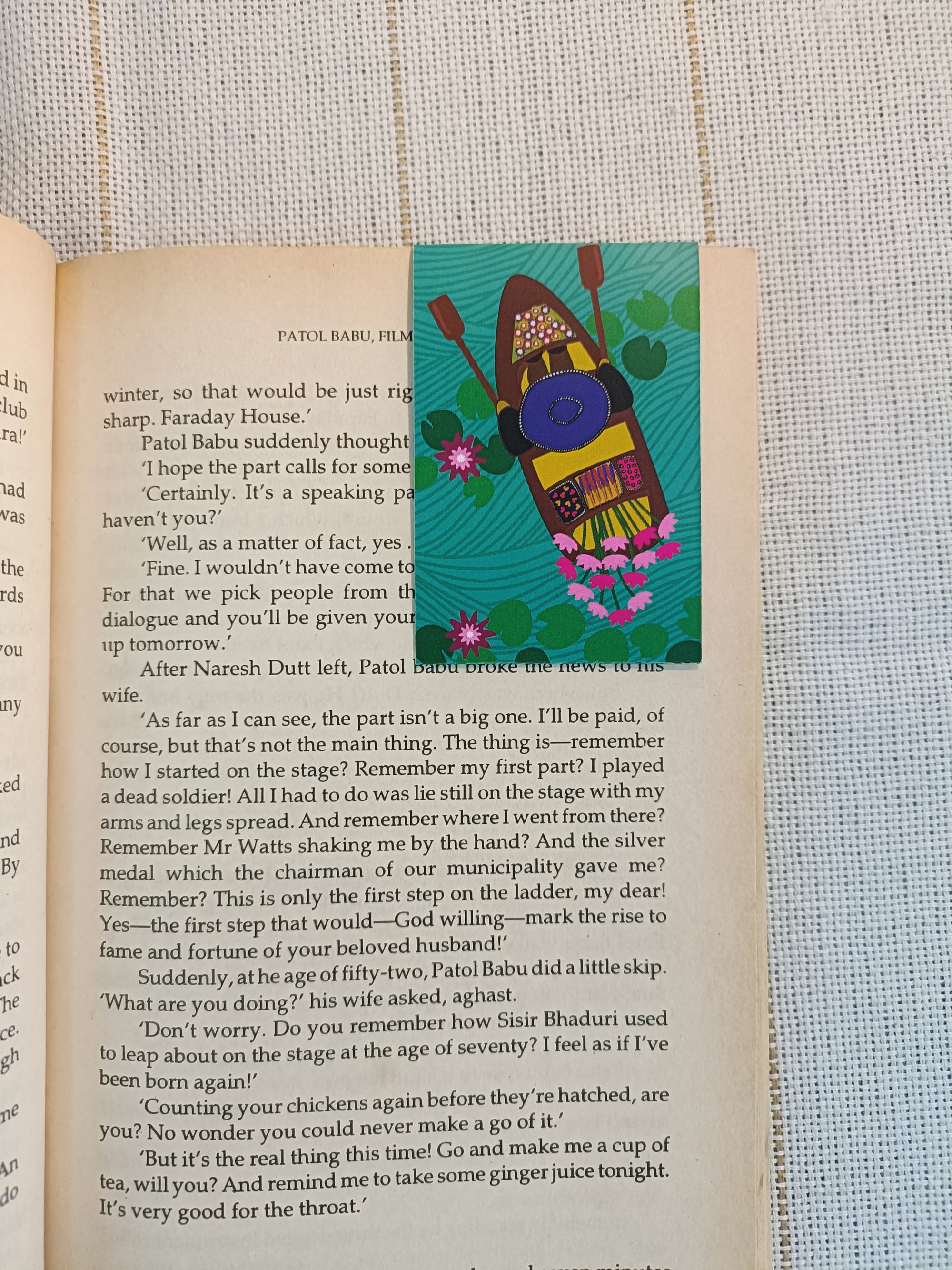 Kashmir's Elegance themed Magnetic Bookmarks ( Set of 2 )